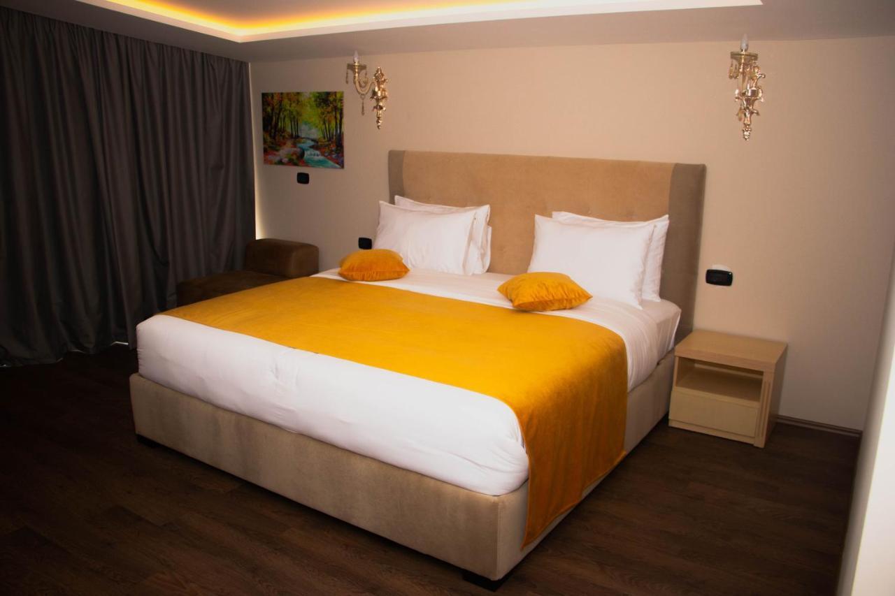 Albanopolis Hotel Tiran Dış mekan fotoğraf