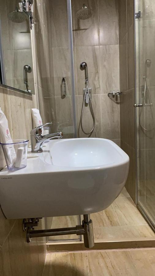 Albanopolis Hotel Tiran Dış mekan fotoğraf