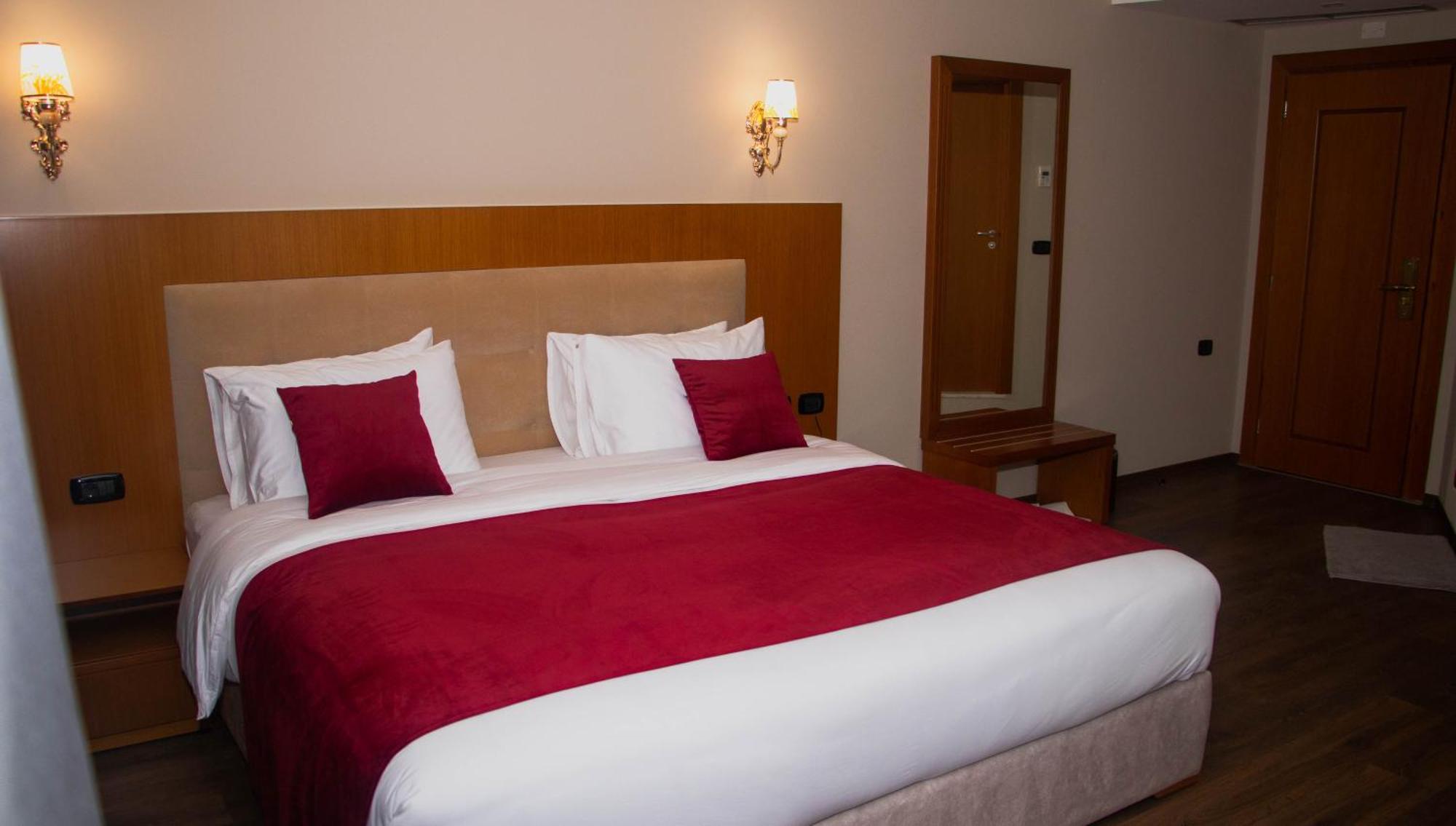 Albanopolis Hotel Tiran Dış mekan fotoğraf