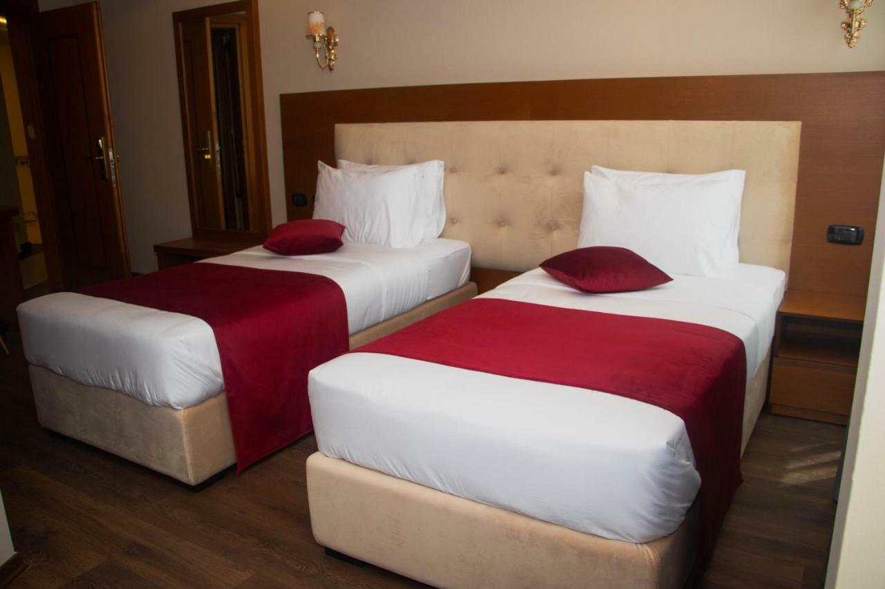 Albanopolis Hotel Tiran Dış mekan fotoğraf