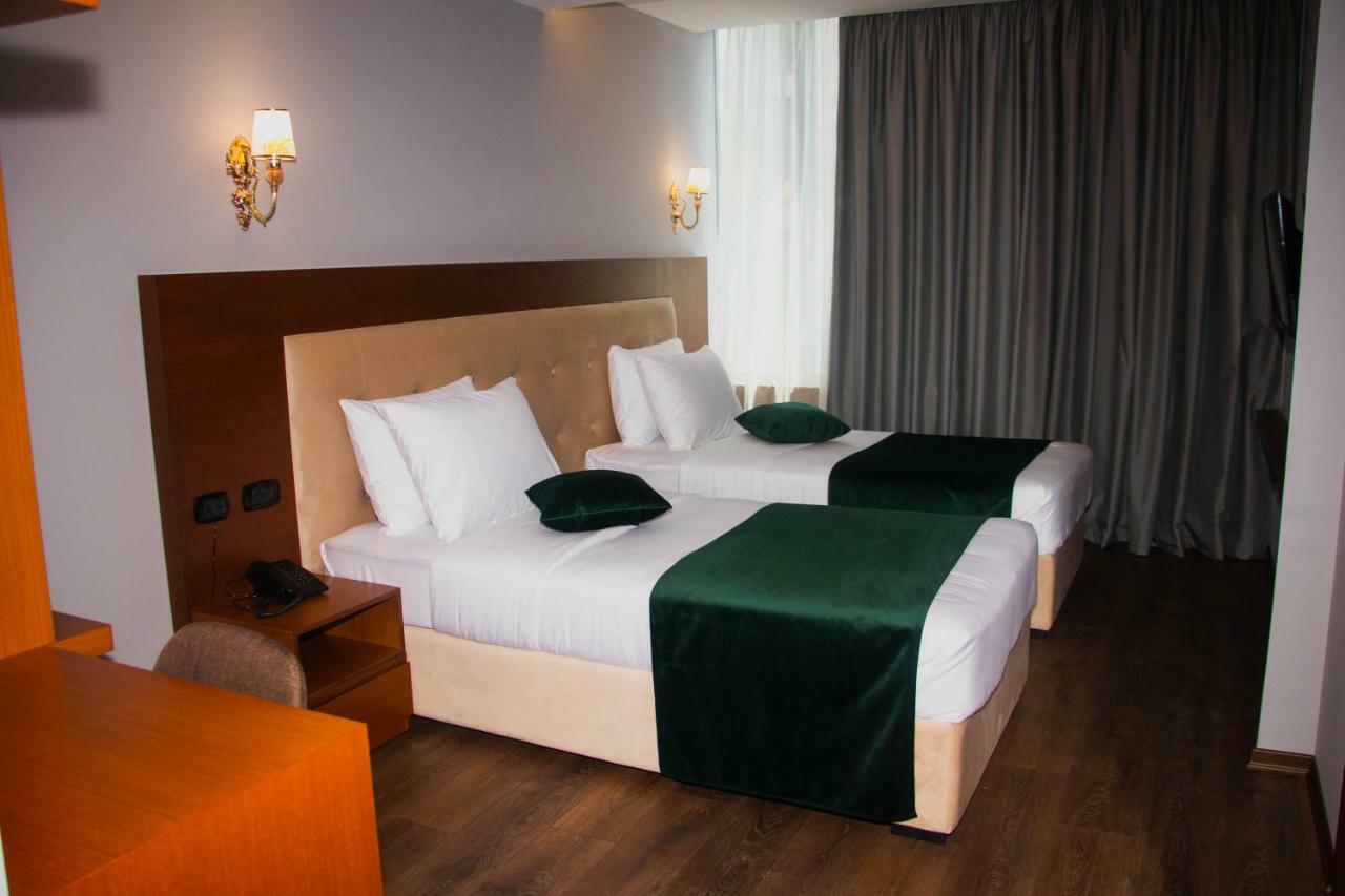 Albanopolis Hotel Tiran Dış mekan fotoğraf