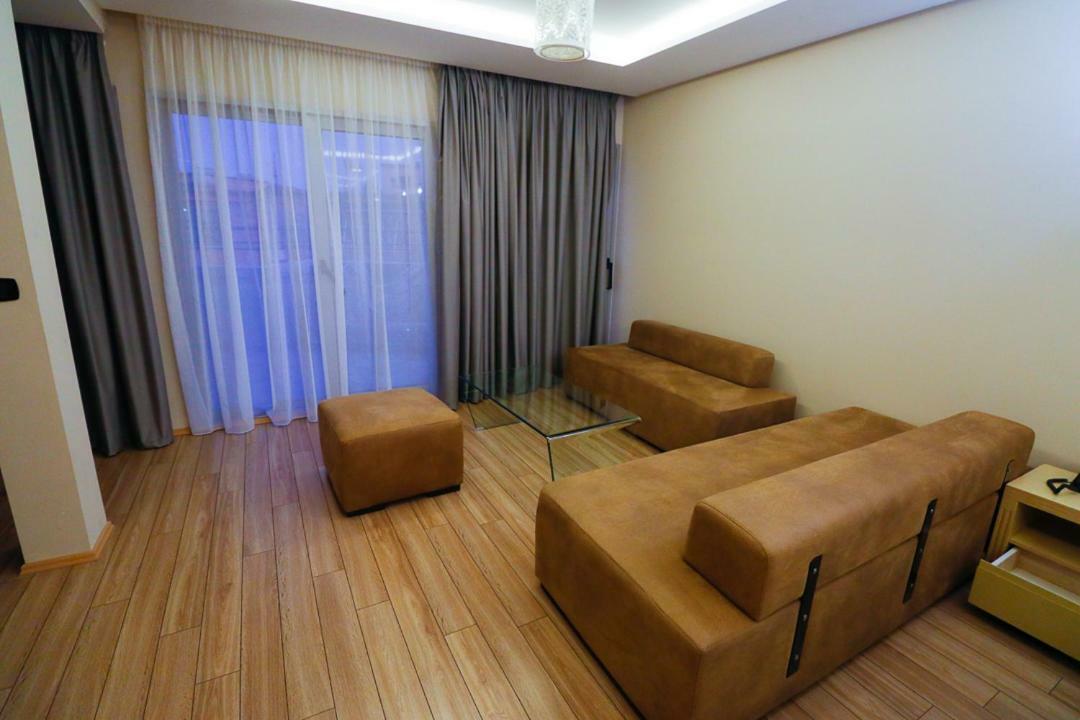 Albanopolis Hotel Tiran Dış mekan fotoğraf