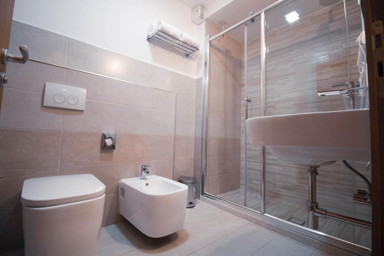 Albanopolis Hotel Tiran Dış mekan fotoğraf
